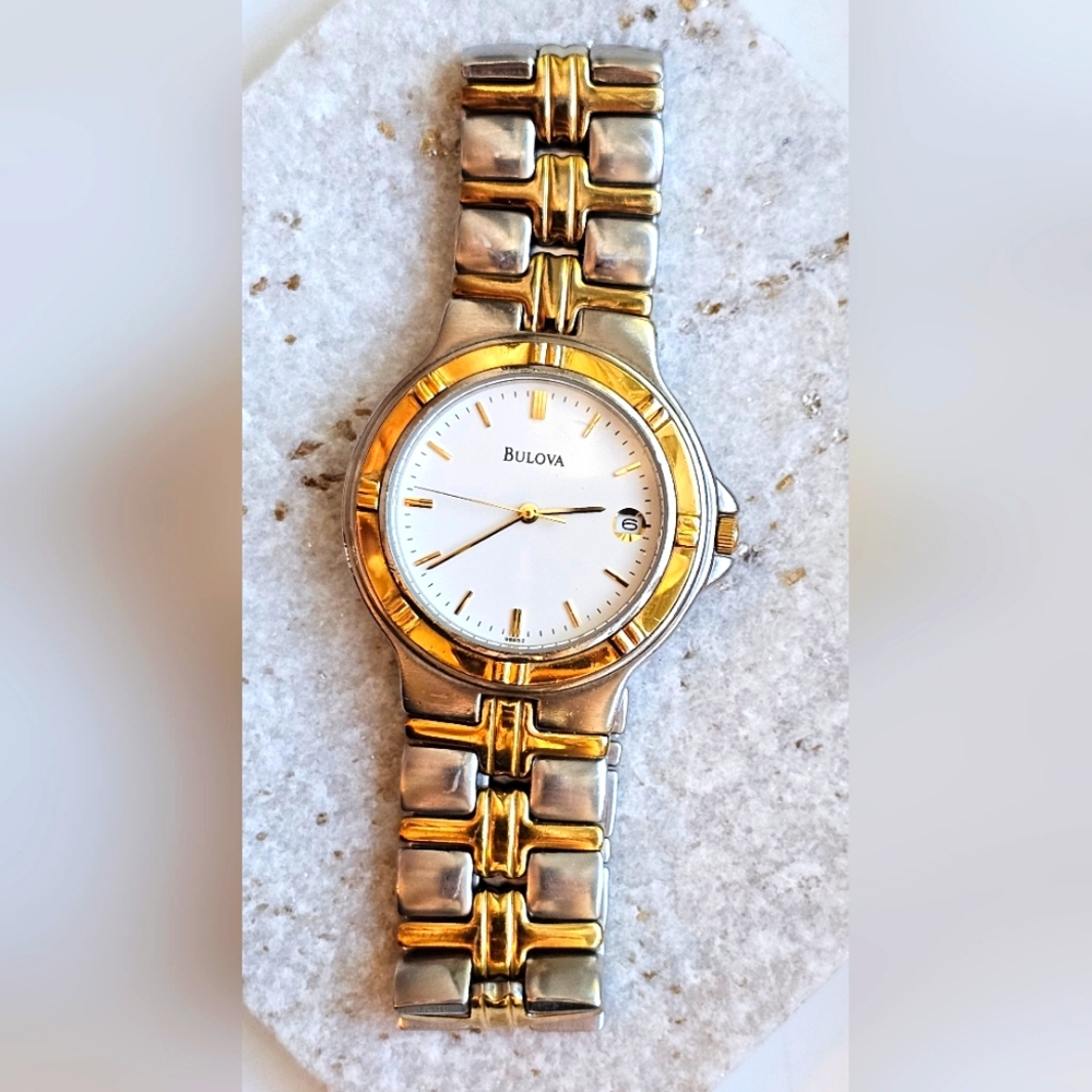 Bulova Infinity Collection wristwatch, two-tone. Unisex EUC!